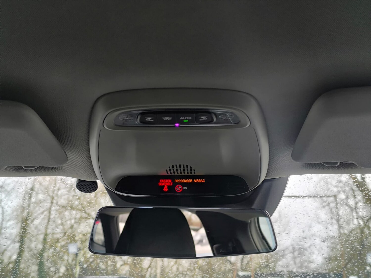 Used Volvo V40 2014 for sale - 77567661: Photo 24