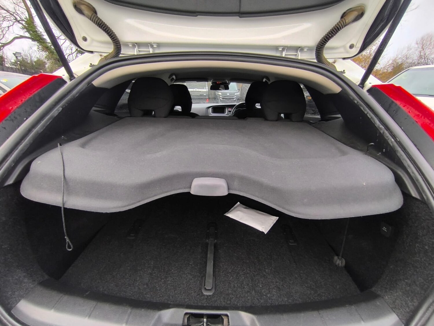 Used Volvo V40 2014 for sale - 77567661: Photo 36