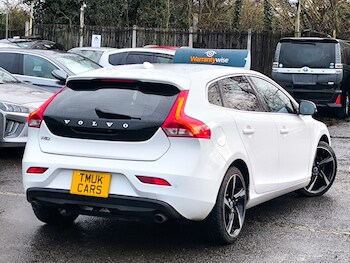 Used Volvo V40 2014 for sale - 77567661: Photo