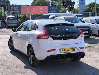 Used Volvo V40 2014 for sale - 79329928: Photo