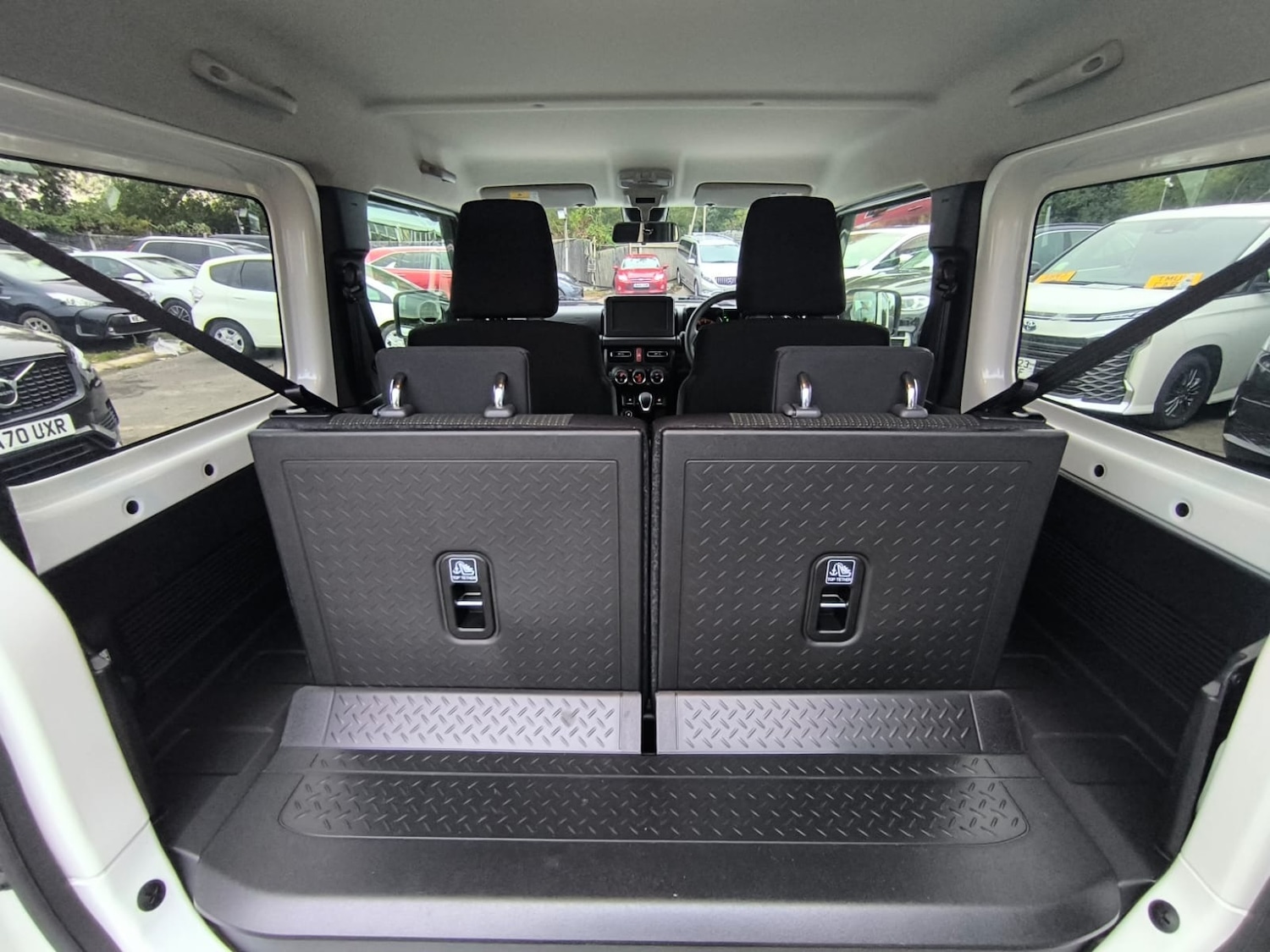 Used Suzuki Jimny 2025 for sale - 76027332: Photo 28