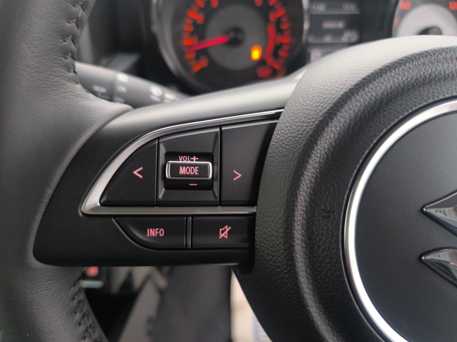 Used Suzuki Jimny 2025 for sale - 76807741: Photo 11