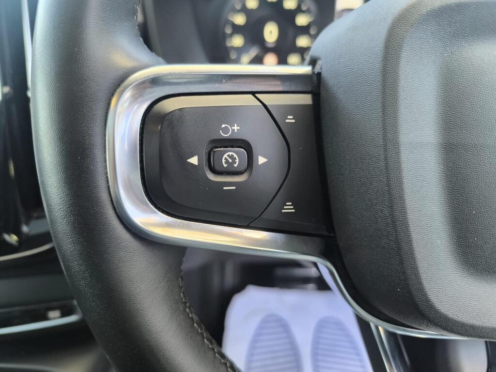 Used Volvo XC40 2022 for sale - 76478033: Photo 17