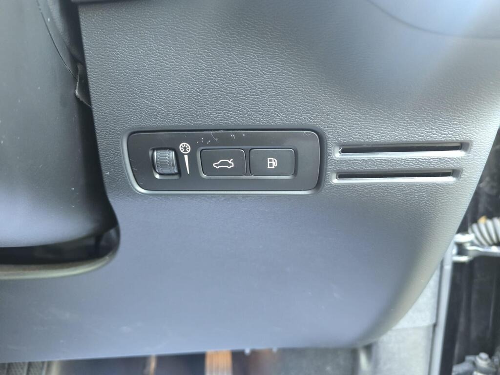 Used Volvo XC40 2022 for sale - 76478033: Photo 29