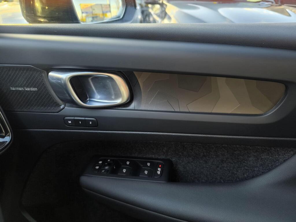 Used Volvo XC40 2022 for sale - 76478033: Photo 32