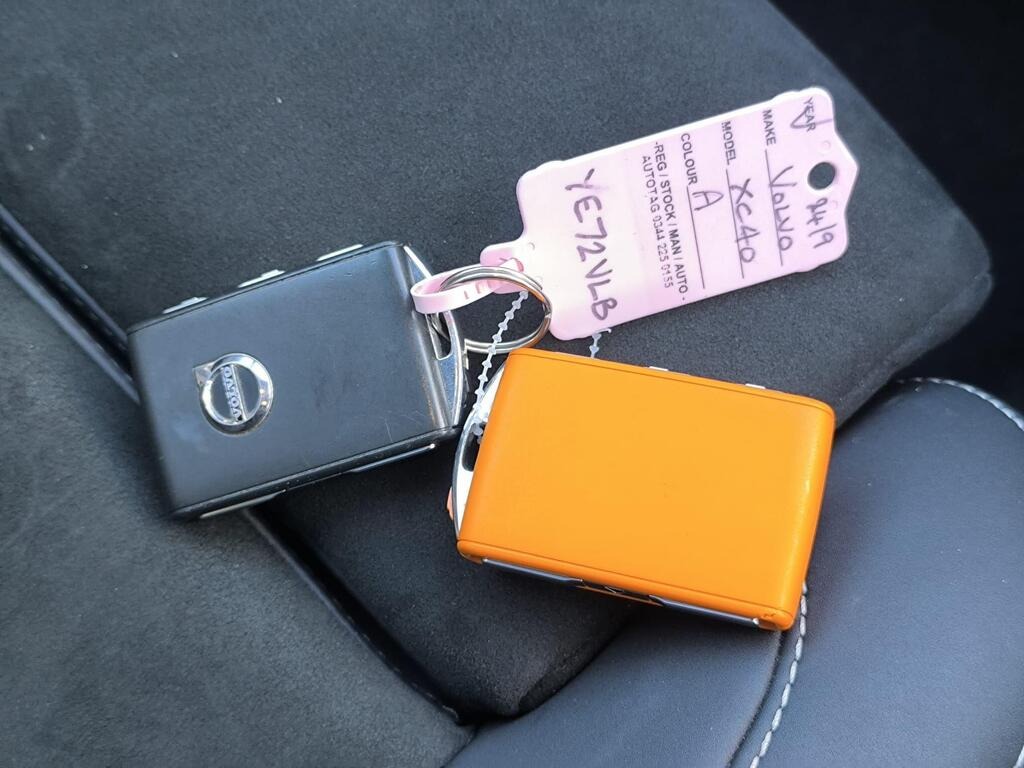 Used Volvo XC40 2022 for sale - 76478033: Photo 35