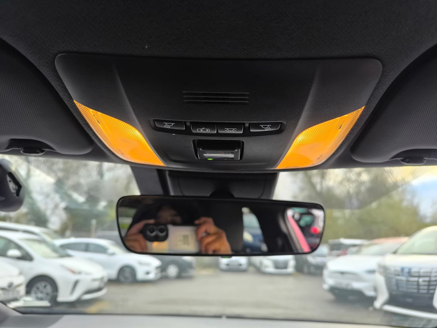 Used Toyota Corolla 2020 for sale - 76705724: Photo 25