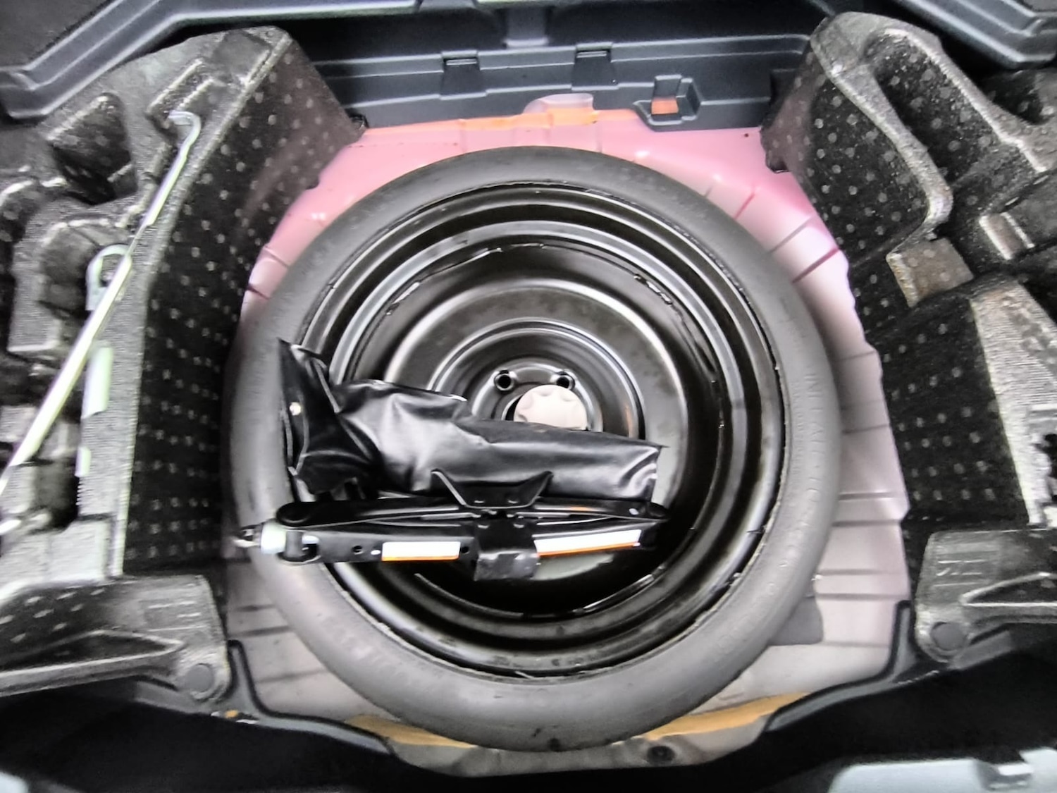 Used Toyota Corolla 2020 for sale - 76705724: Photo 32