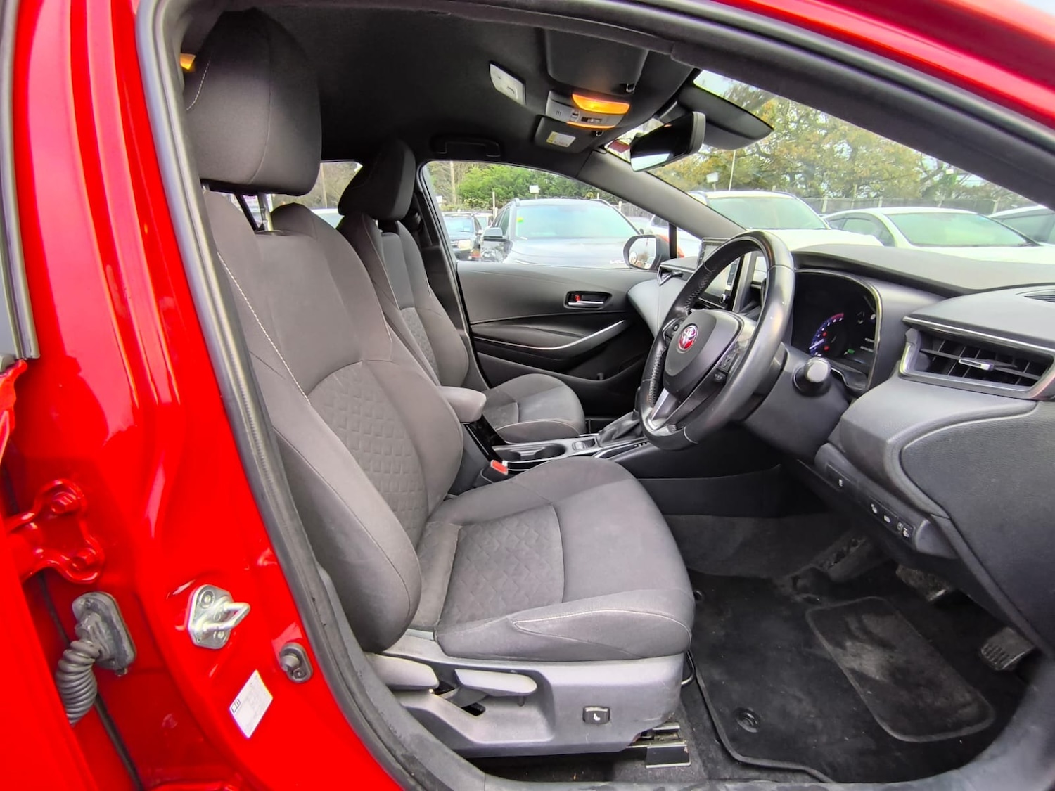 Used Toyota Corolla 2020 for sale - 76705724: Photo 9