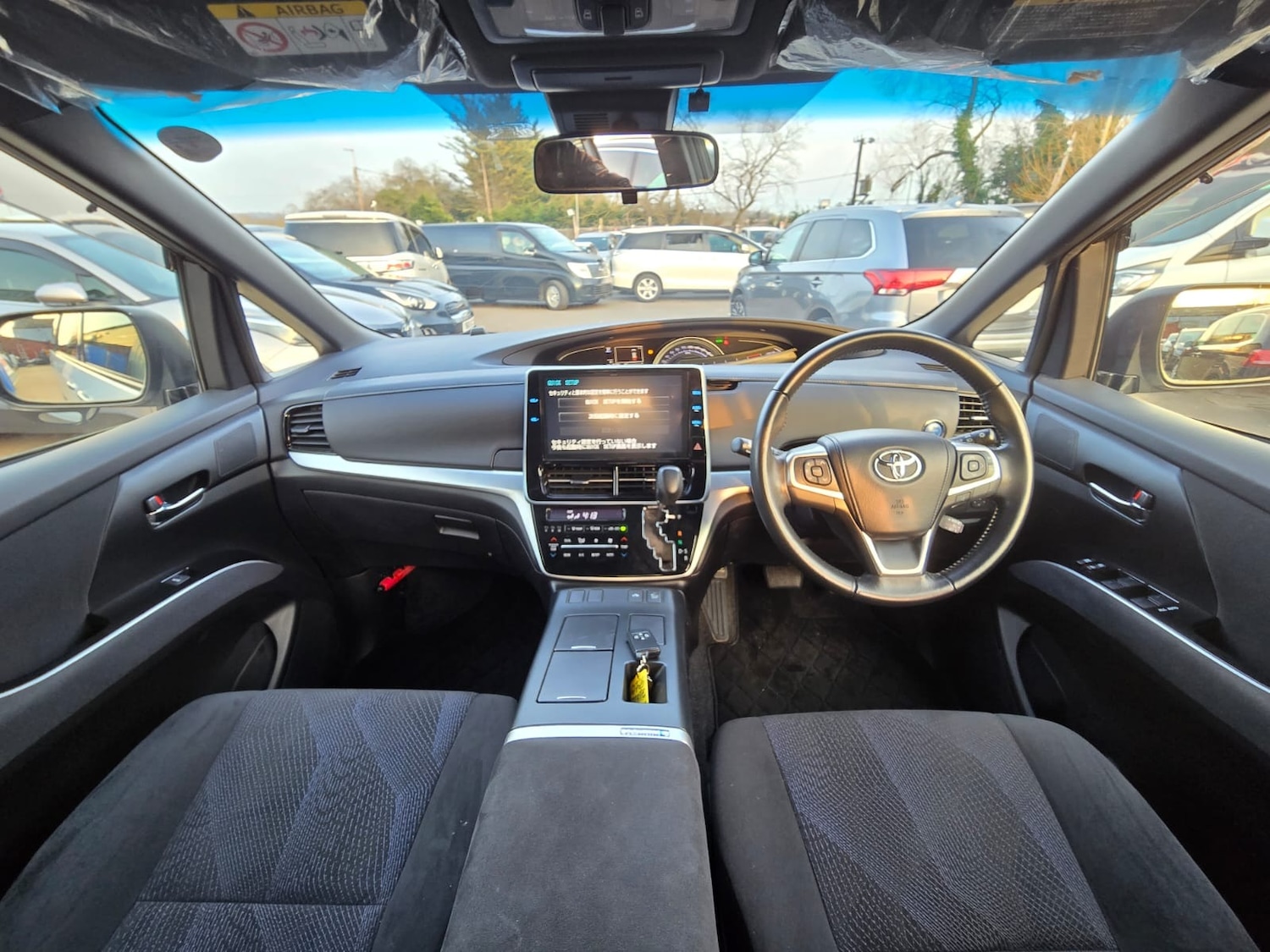 Used Toyota Estima 2017 for sale - 77946145: Photo 10