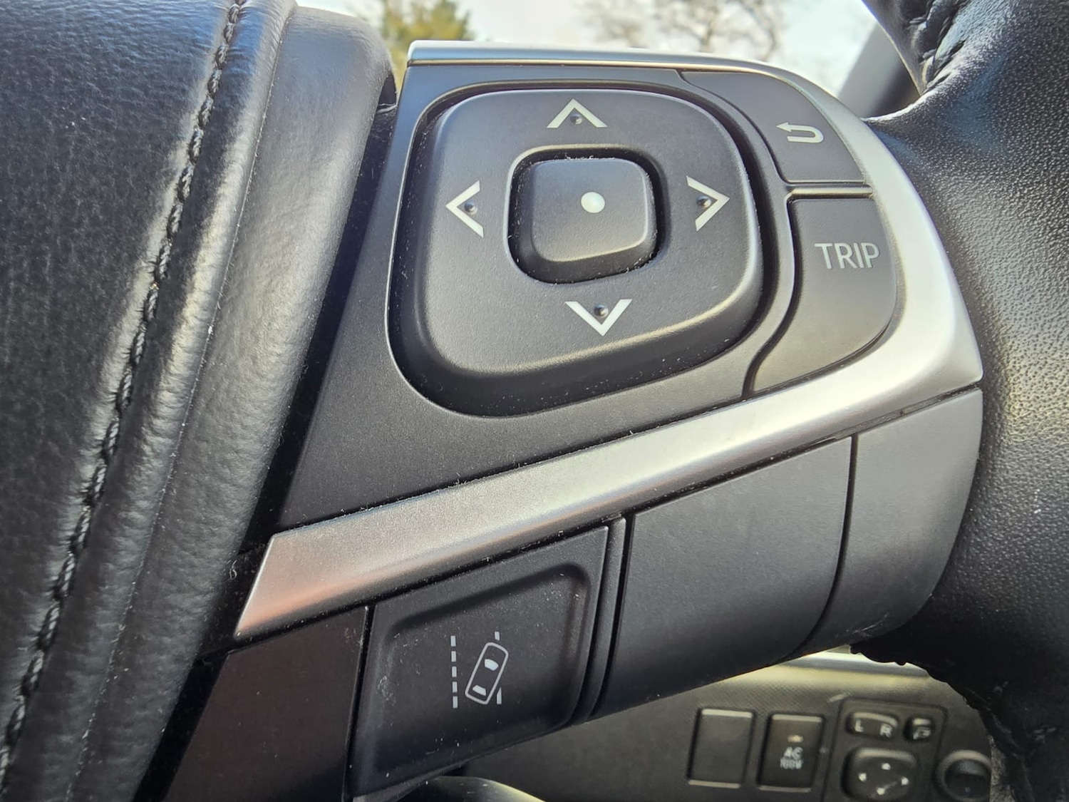 Used Toyota Estima 2017 for sale - 77946145: Photo 17