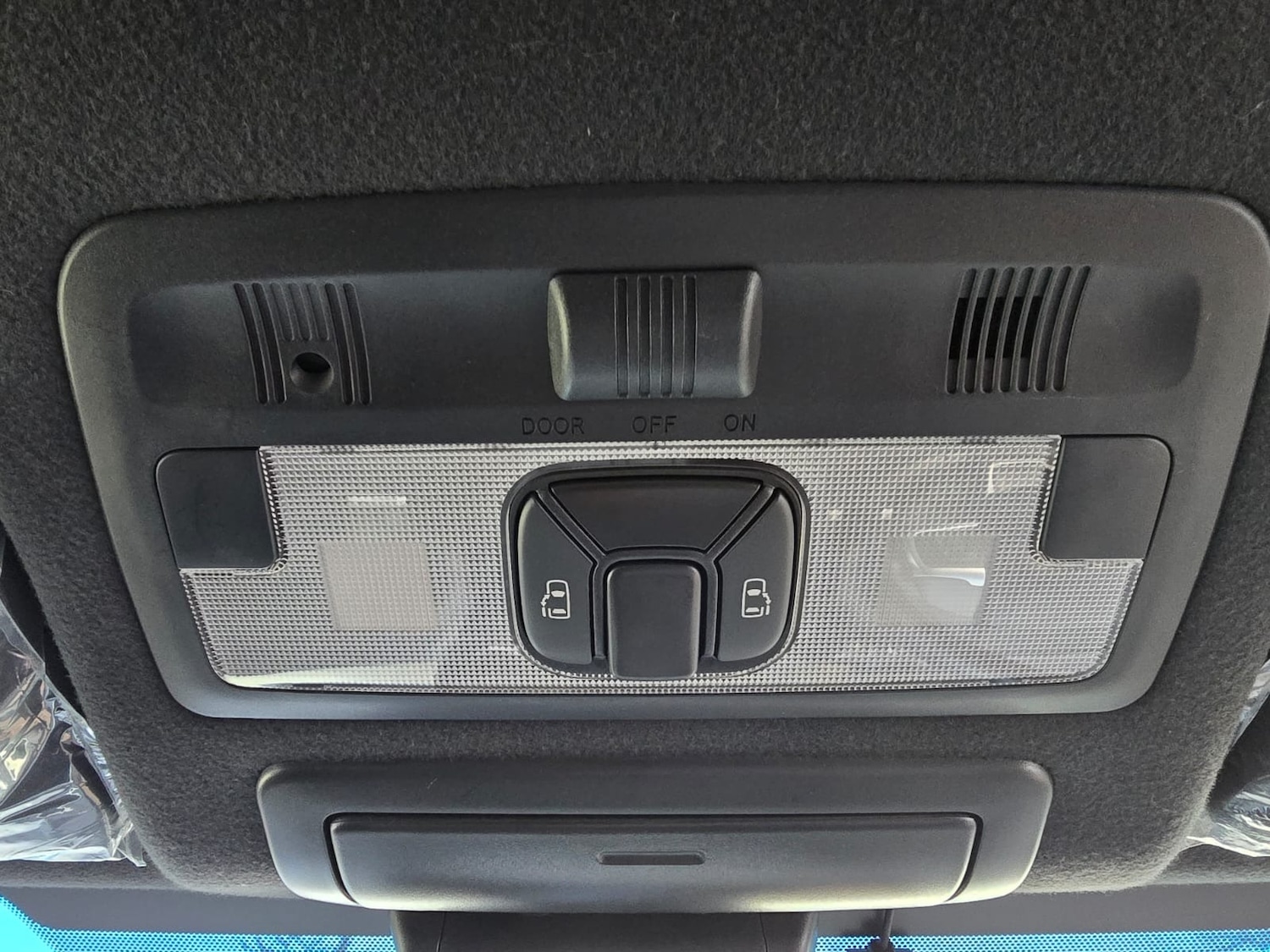 Used Toyota Estima 2017 for sale - 77946145: Photo 22