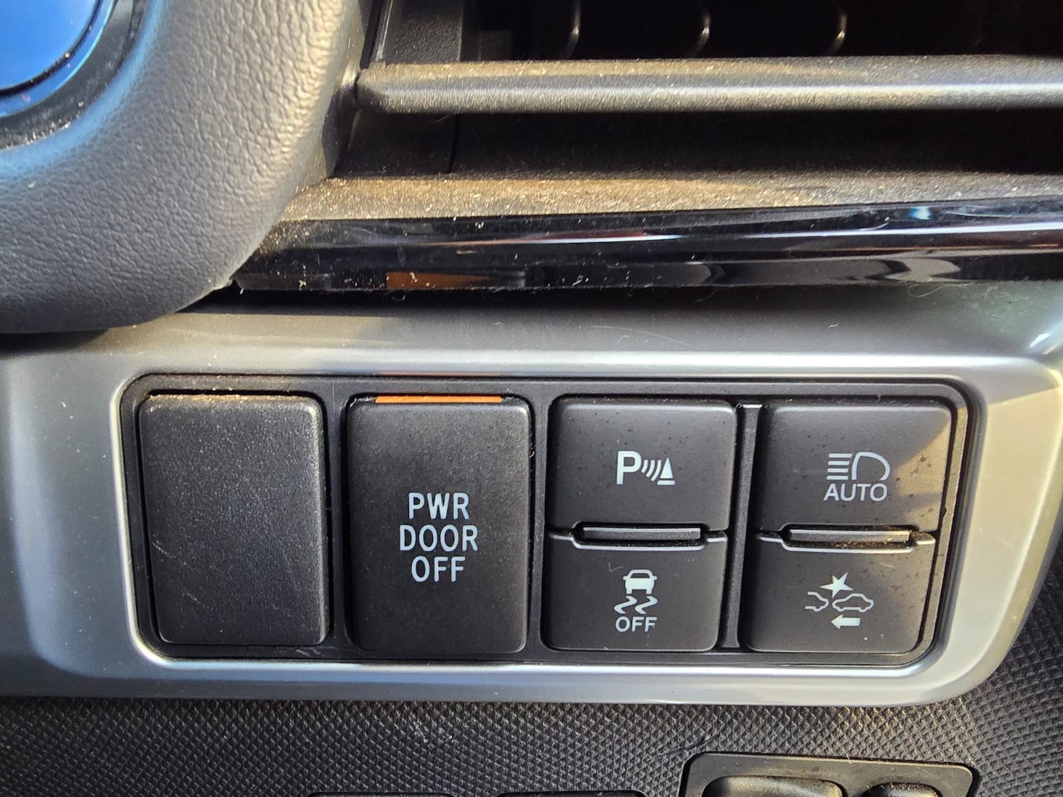 Used Toyota Estima 2017 for sale - 77946145: Photo 23