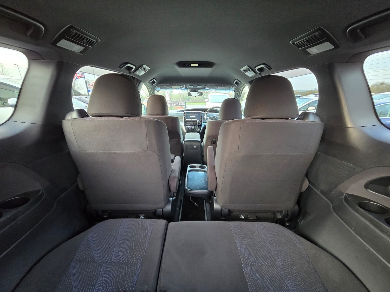 Used Toyota Estima 2017 for sale - 77946145: Photo 27