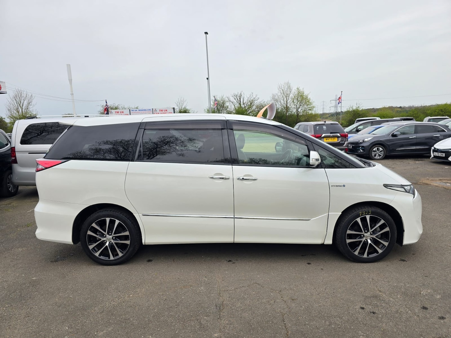 Used Toyota Estima 2017 for sale - 77946145: Photo 4