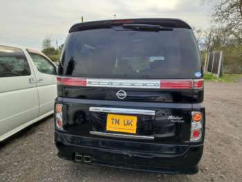 Used Nissan Elgrand 2007 for sale - 68202089: Photo