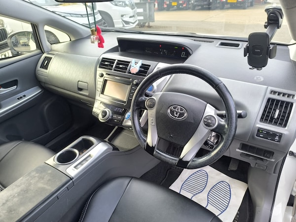 Used Toyota Prius+ 2012 for sale - 75822873: Photo 10