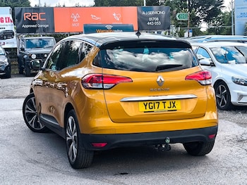Used Renault Scenic 2017 for sale - 78870777: Photo