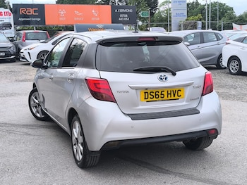 Used Toyota Yaris 2015 for sale - 78776504: Photo