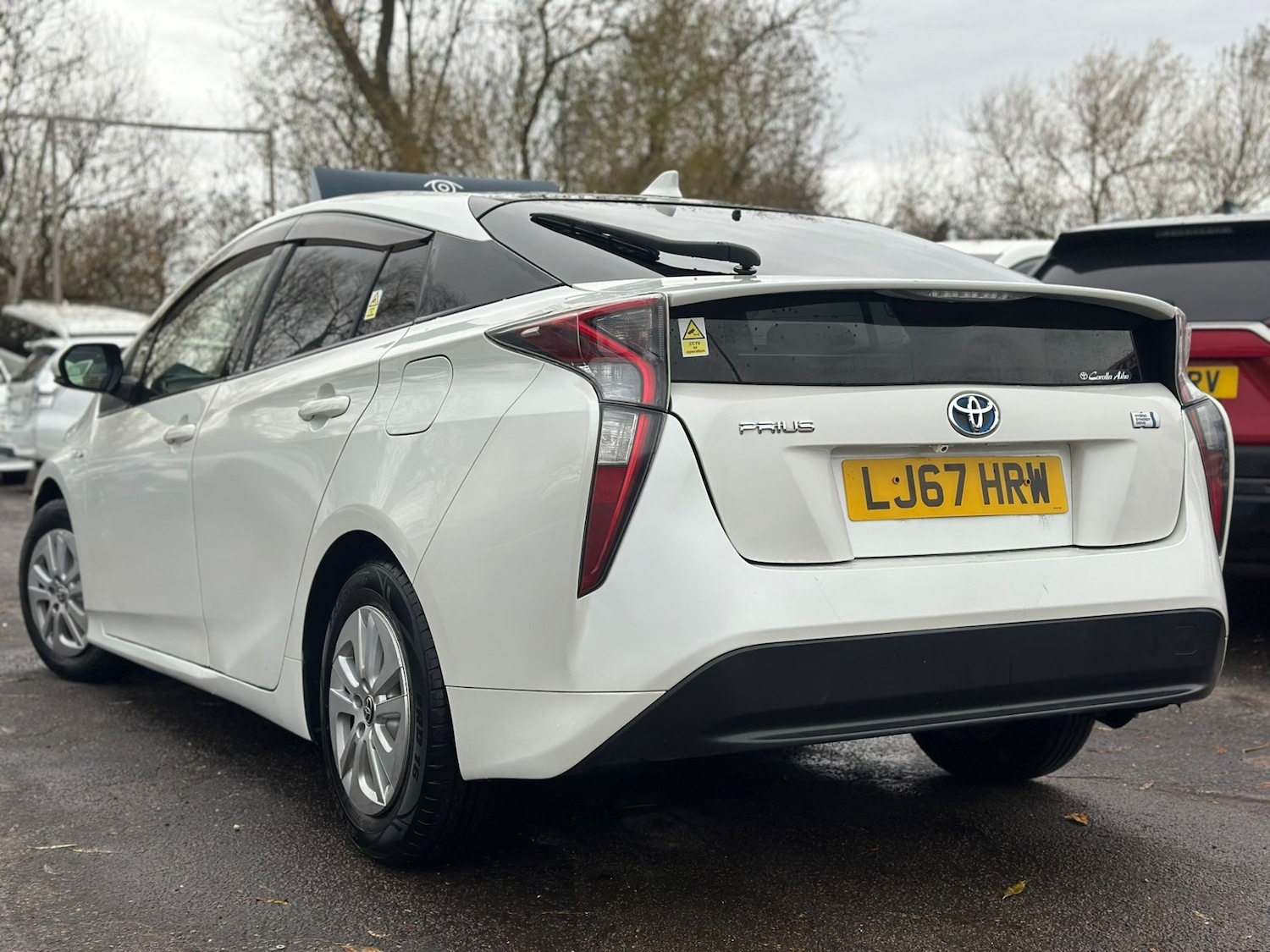 Used Toyota Prius 2017 for sale - 76906412: Photo 5