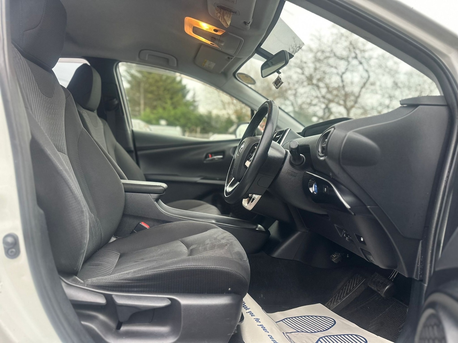 Used Toyota Prius 2017 for sale - 76906412: Photo 9