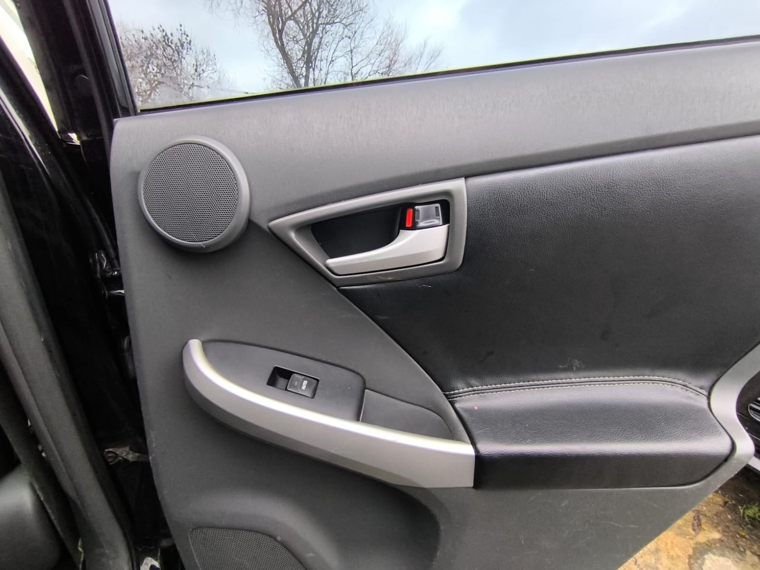 Used Toyota Prius 2011 for sale - 77461270: Photo 27