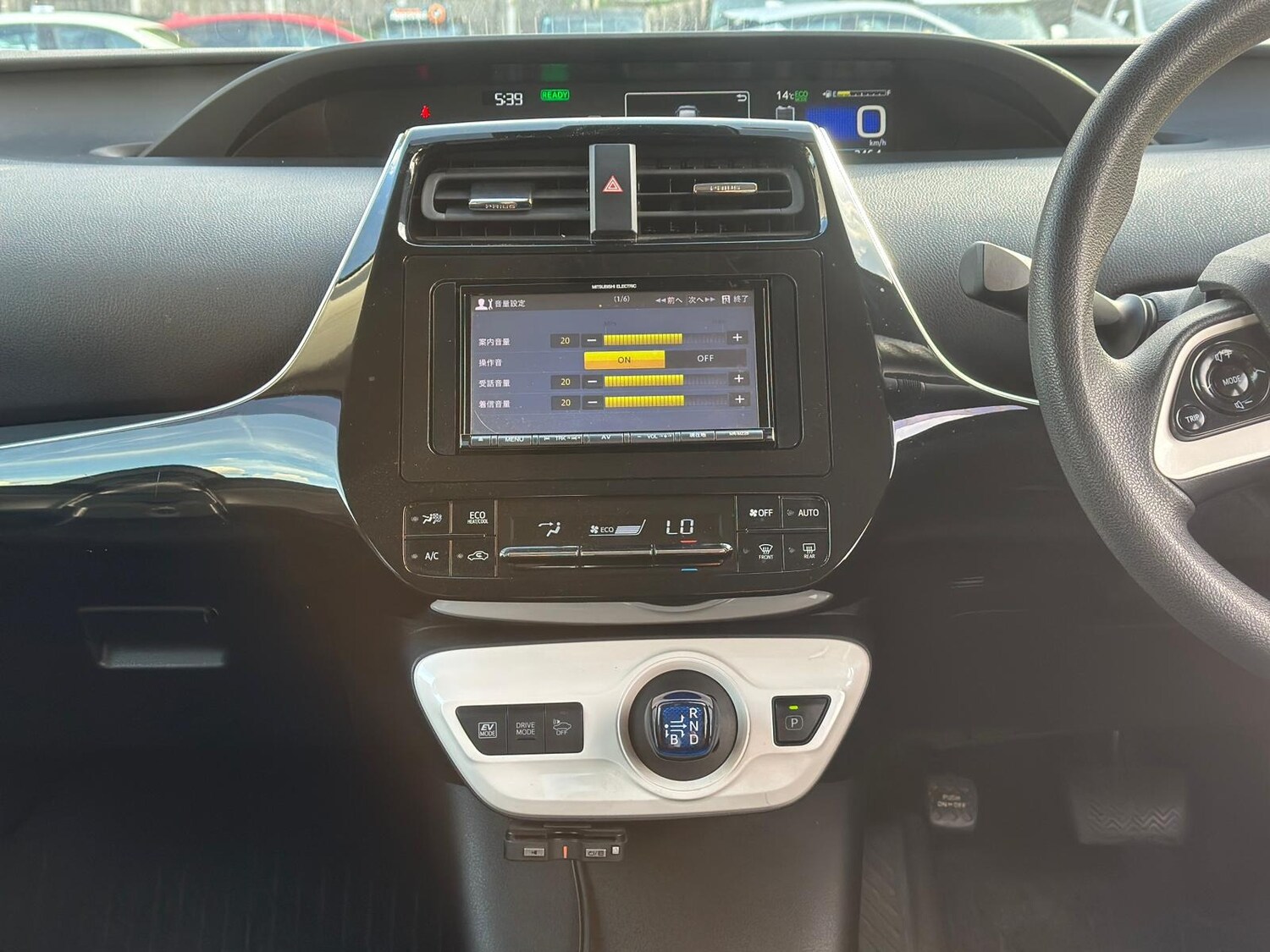 Used Toyota Prius 2018 for sale - 76128840: Photo 16