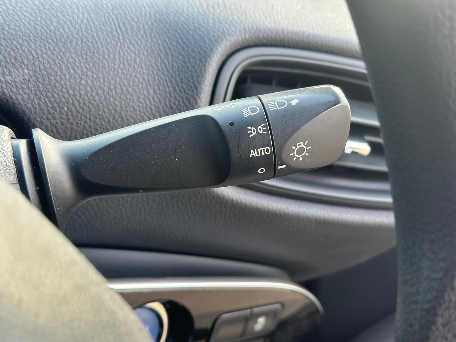 Used Toyota Prius 2018 for sale - 76128840: Photo 18