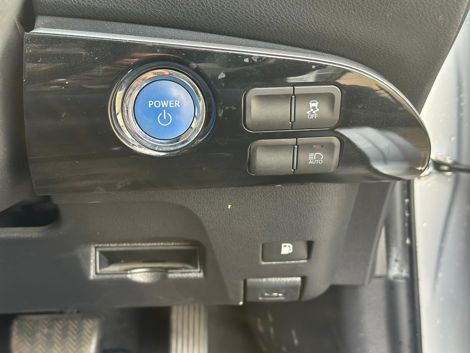 Used Toyota Prius 2018 for sale - 76128840: Photo 23