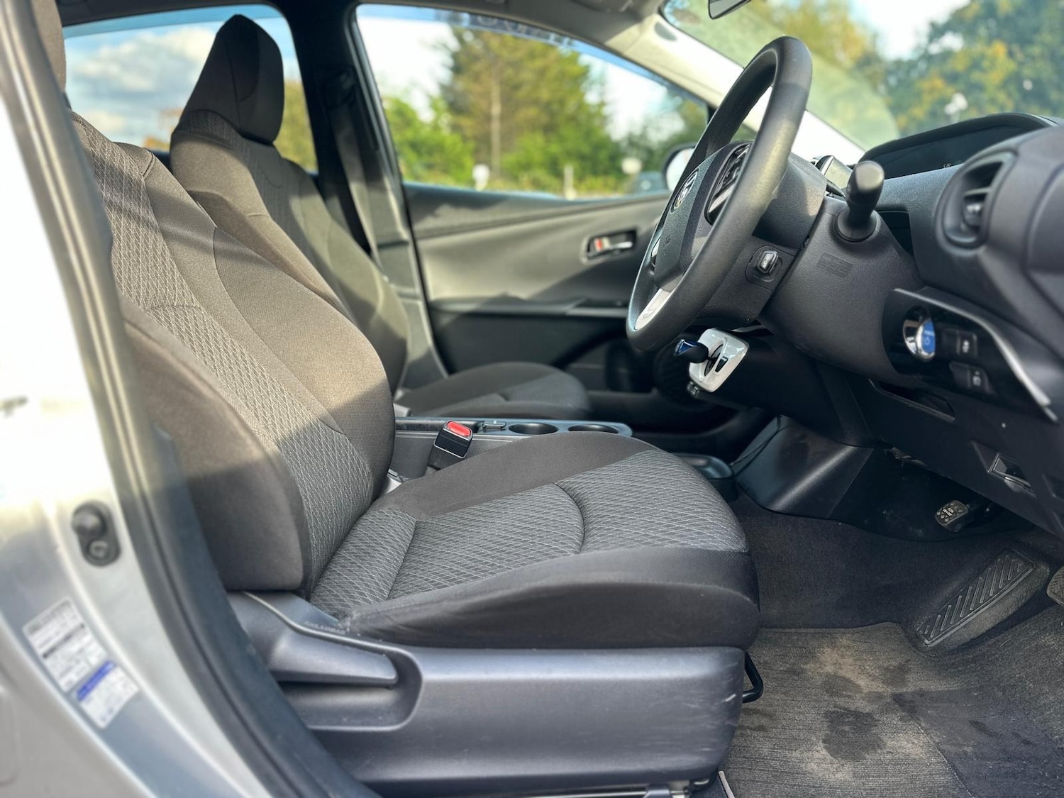 Used Toyota Prius 2018 for sale - 76128840: Photo 8
