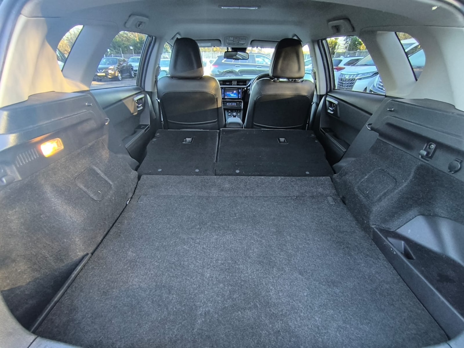 Used Toyota Auris 2017 for sale - 76778417: Photo 33