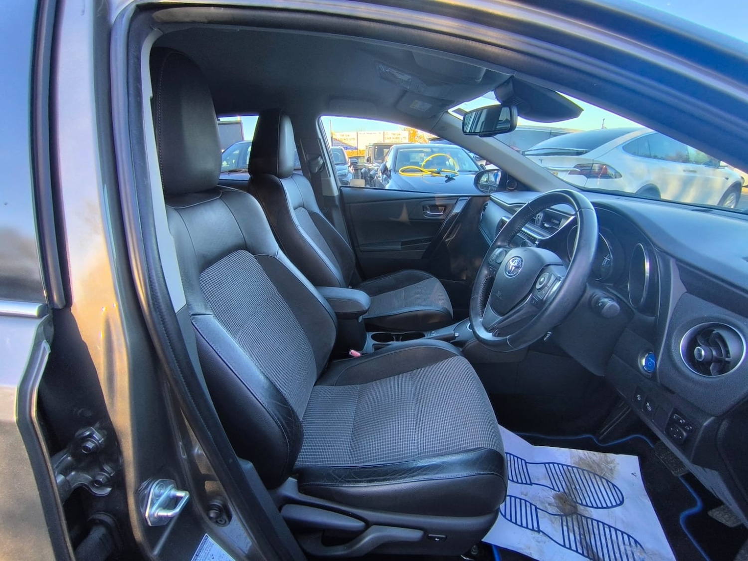 Used Toyota Auris 2017 for sale - 76778417: Photo 8