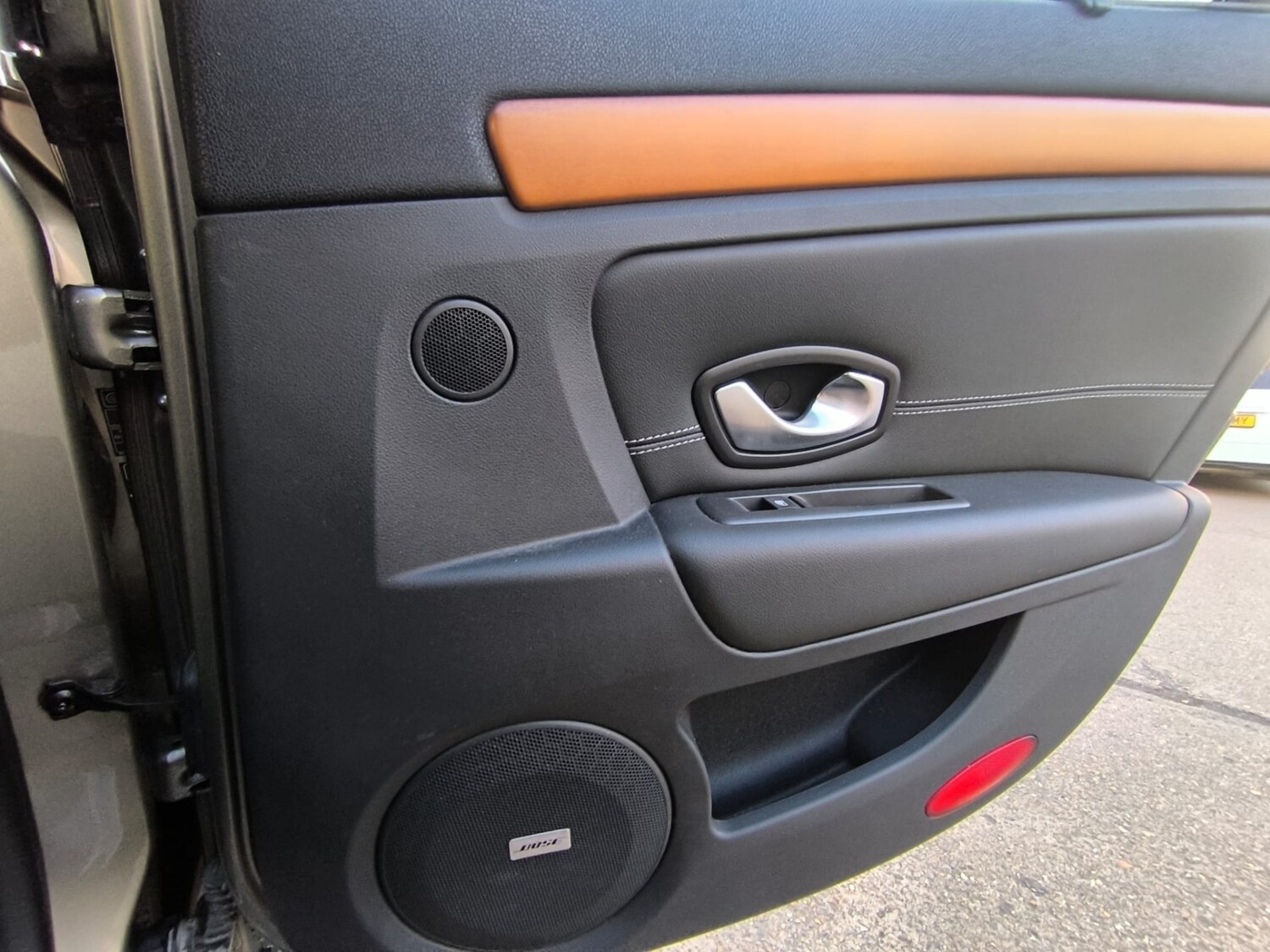 Used Renault Laguna 2009 for sale - 77930602: Photo 31