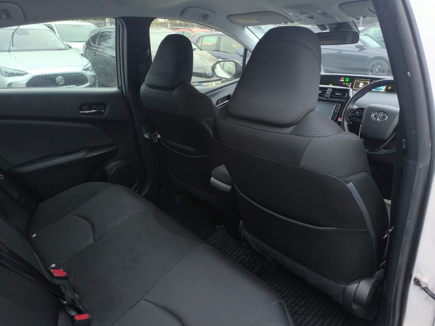 Used Toyota Prius 2019 for sale - 77125479: Photo 12