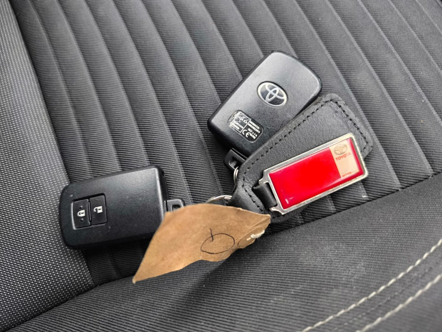 Used Toyota Yaris 2016 for sale - 77831694: Photo 29