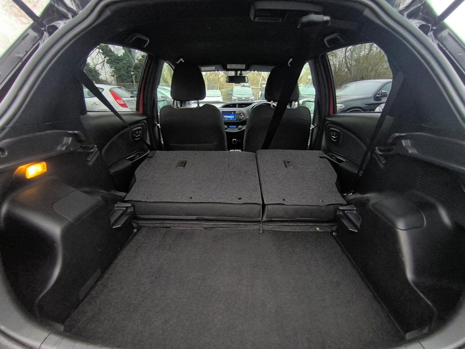 Used Toyota Yaris 2016 for sale - 77831694: Photo 34