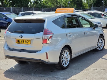 Used Toyota Prius+ 2019 for sale - 78698924: Photo