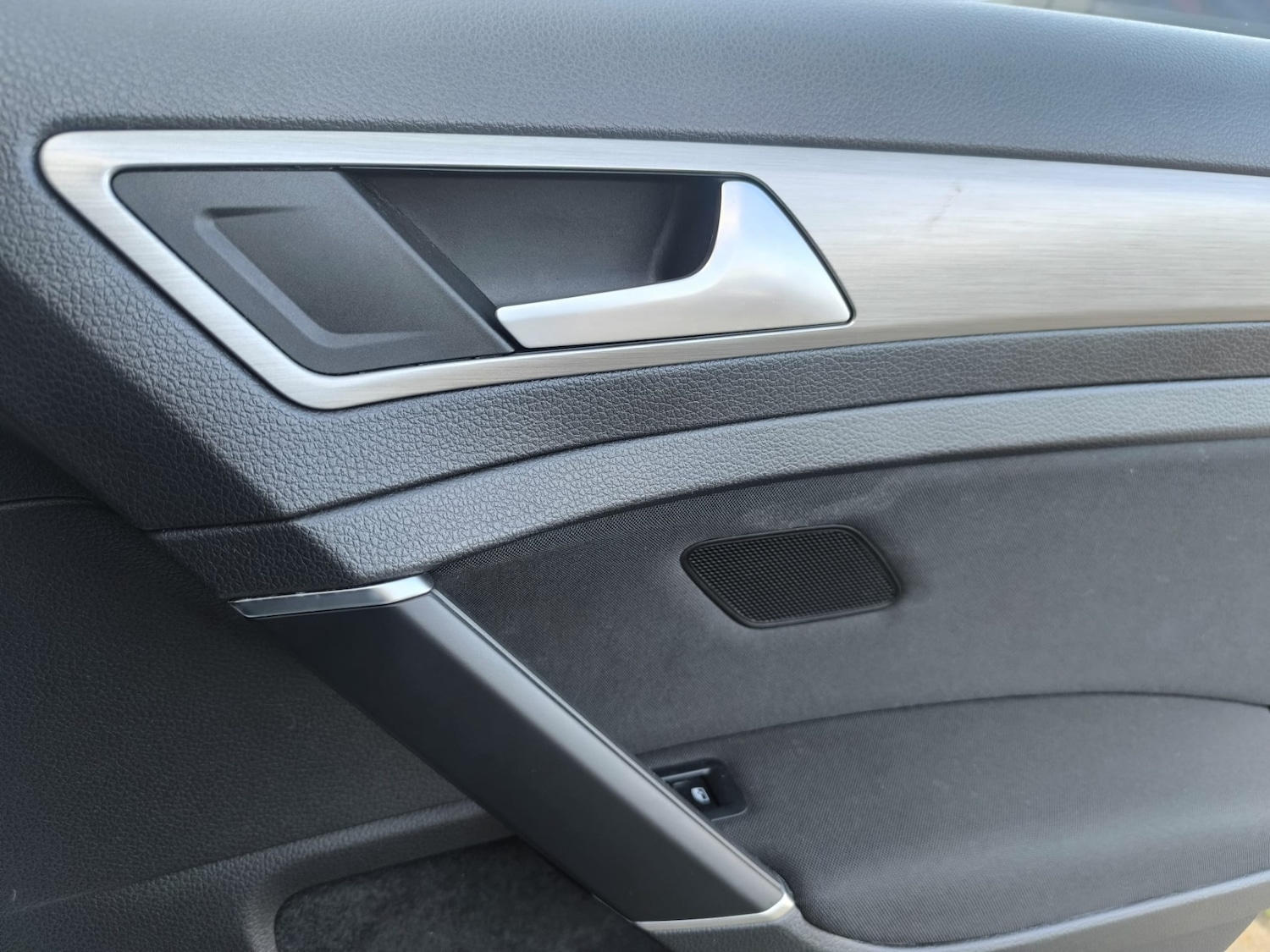 Used Volkswagen Golf 2016 for sale - 77775923: Photo 28