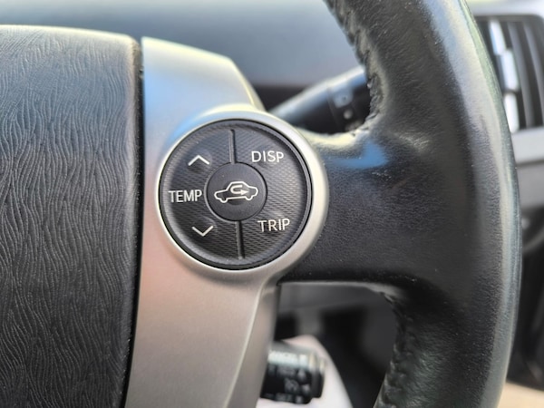 Used Toyota Prius 2015 for sale - 76288533: Photo 18