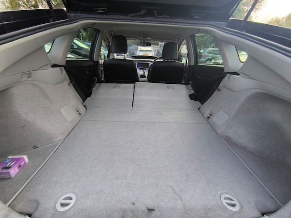 Used Toyota Prius 2015 for sale - 76288533: Photo 32