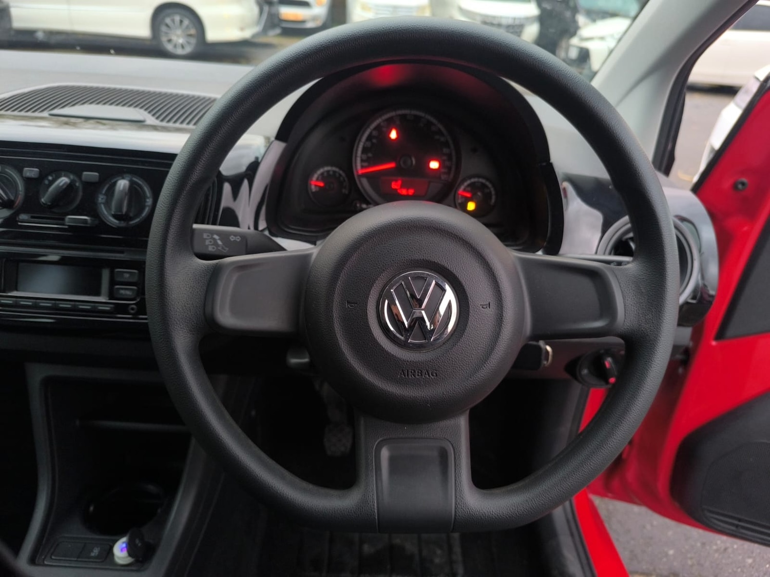 Used Volkswagen up! 2015 for sale - 76833762: Photo 16