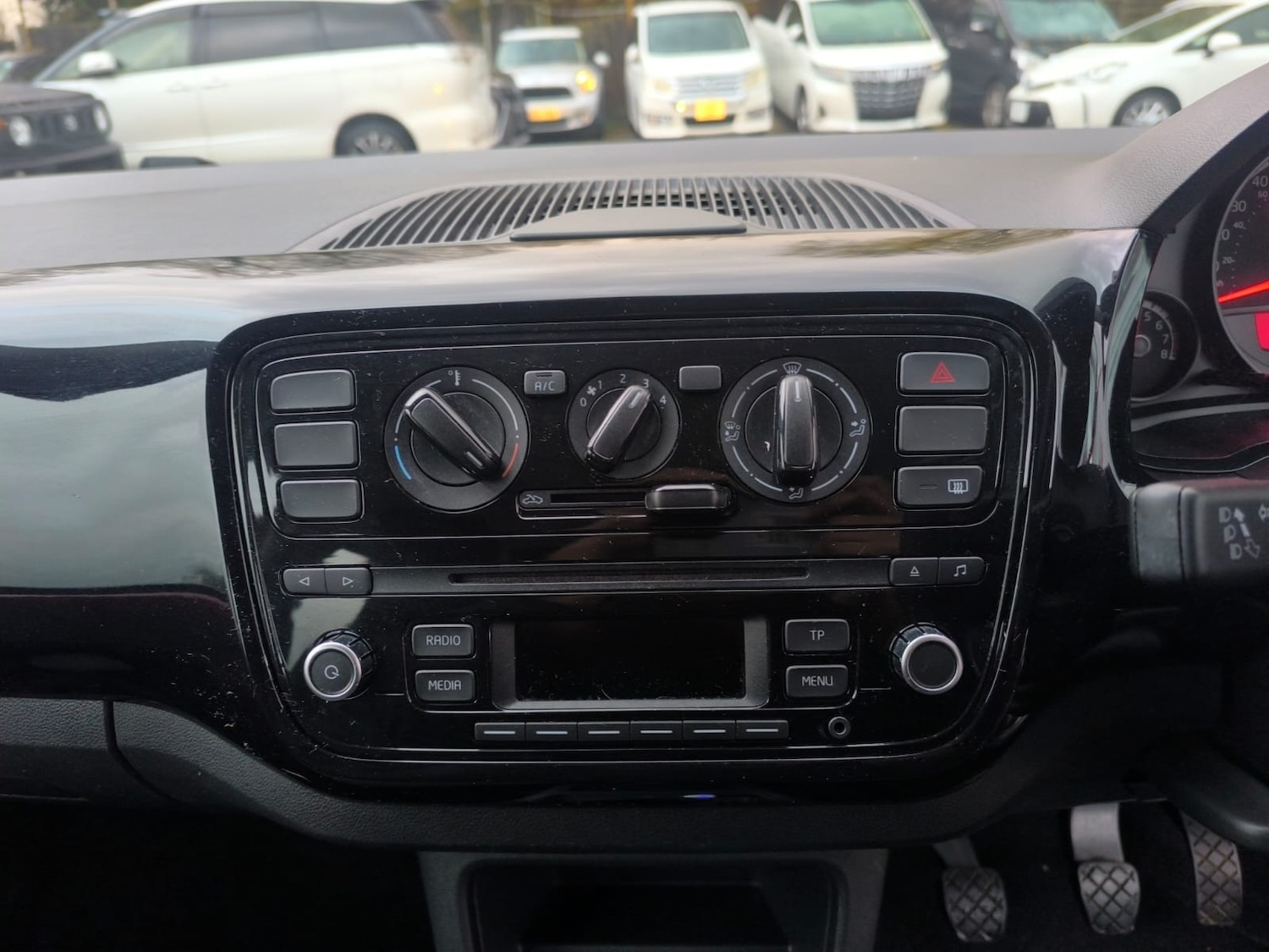 Used Volkswagen up! 2015 for sale - 76833762: Photo 19