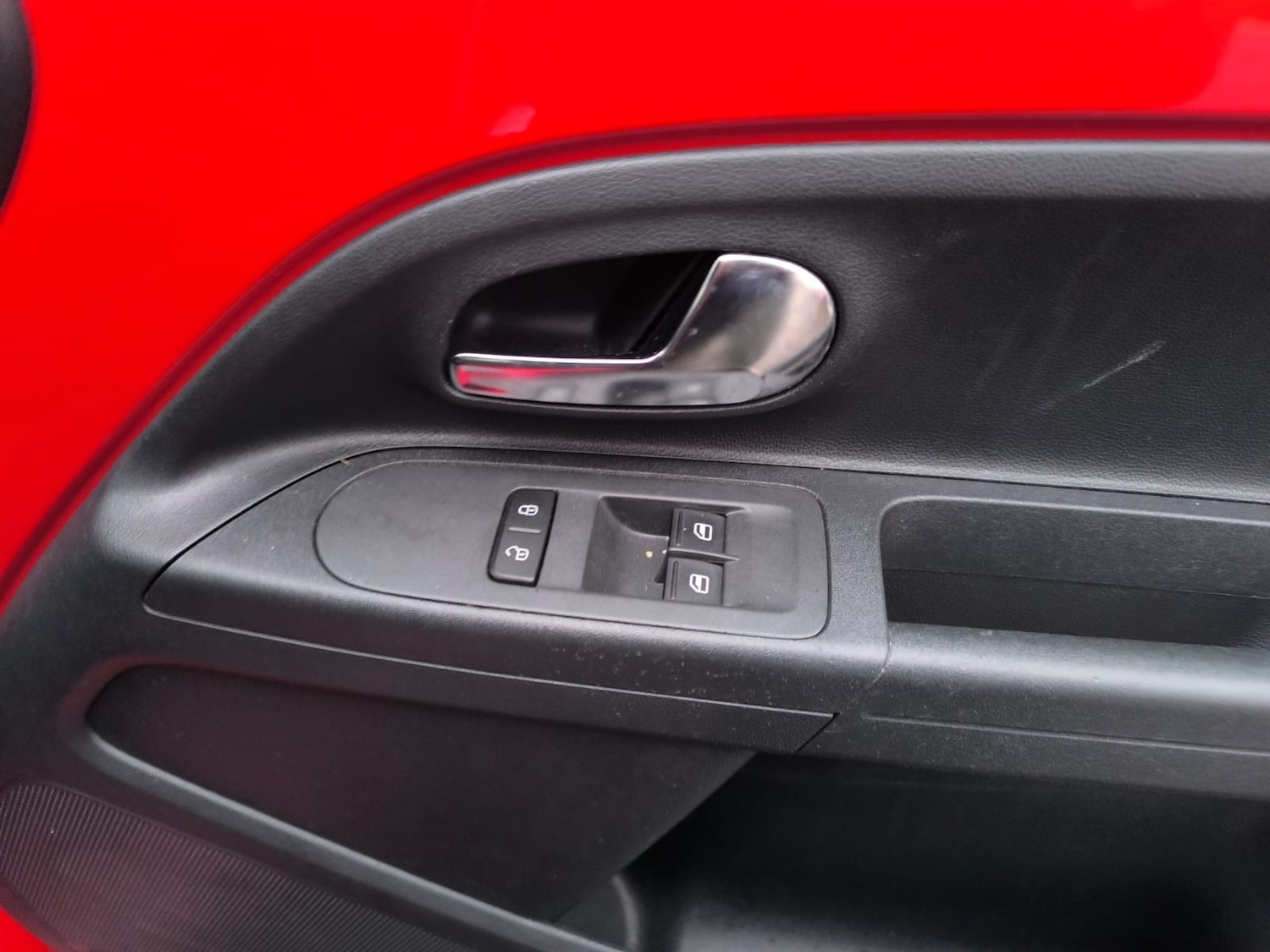 Used Volkswagen up! 2015 for sale - 76833762: Photo 25