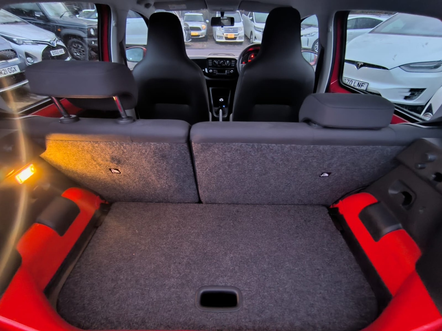 Used Volkswagen up! 2015 for sale - 76833762: Photo 28