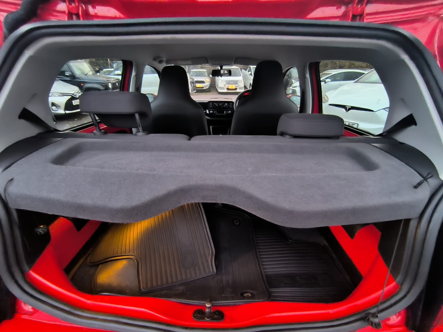 Used Volkswagen up! 2015 for sale - 76833762: Photo 29