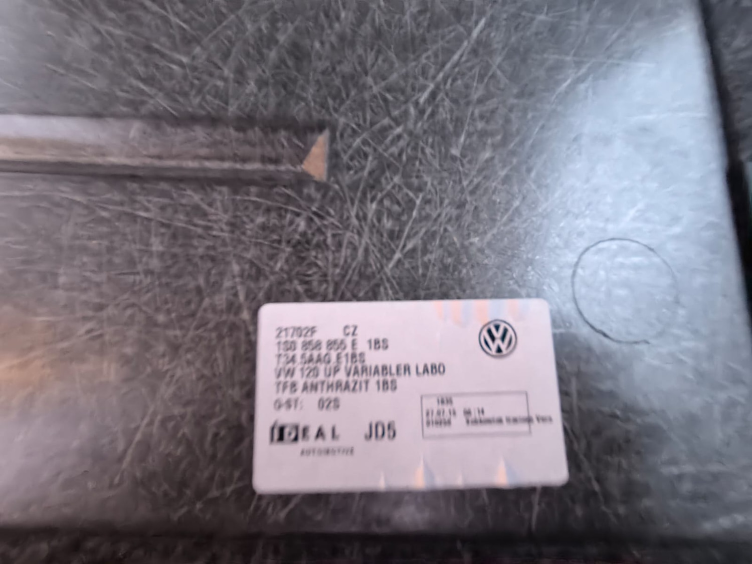 Used Volkswagen up! 2015 for sale - 76833762: Photo 35