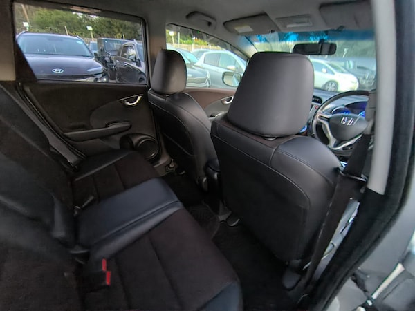 Used Honda Jazz 2013 for sale - 76116686: Photo 11