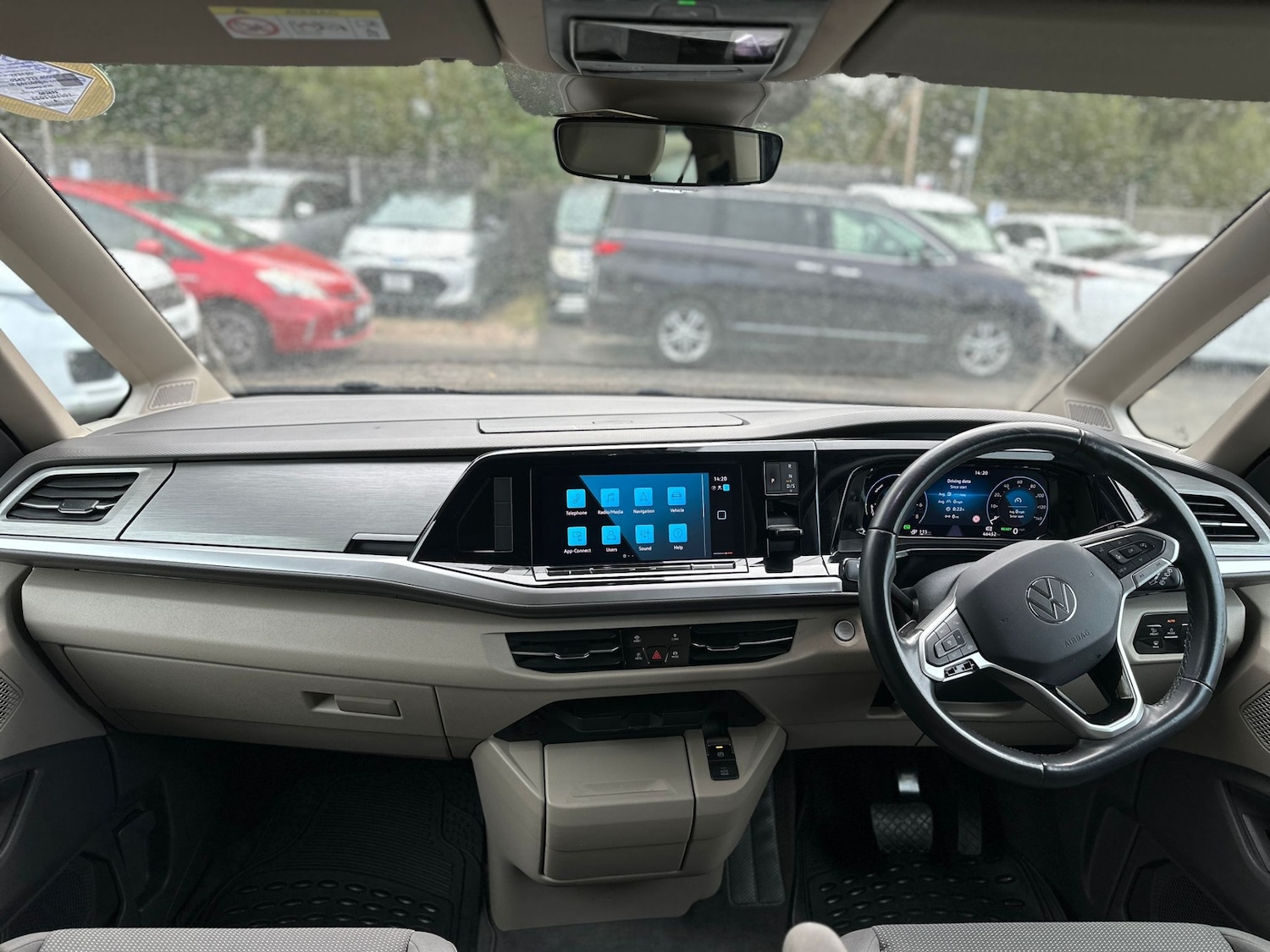 Used Volkswagen Multivan 2022 for sale - 76625660: Photo 23