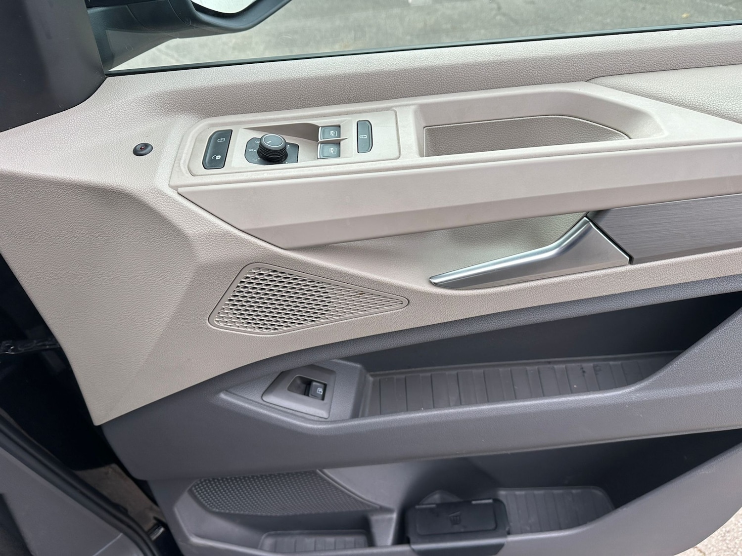 Used Volkswagen Multivan 2022 for sale - 76625660: Photo 40