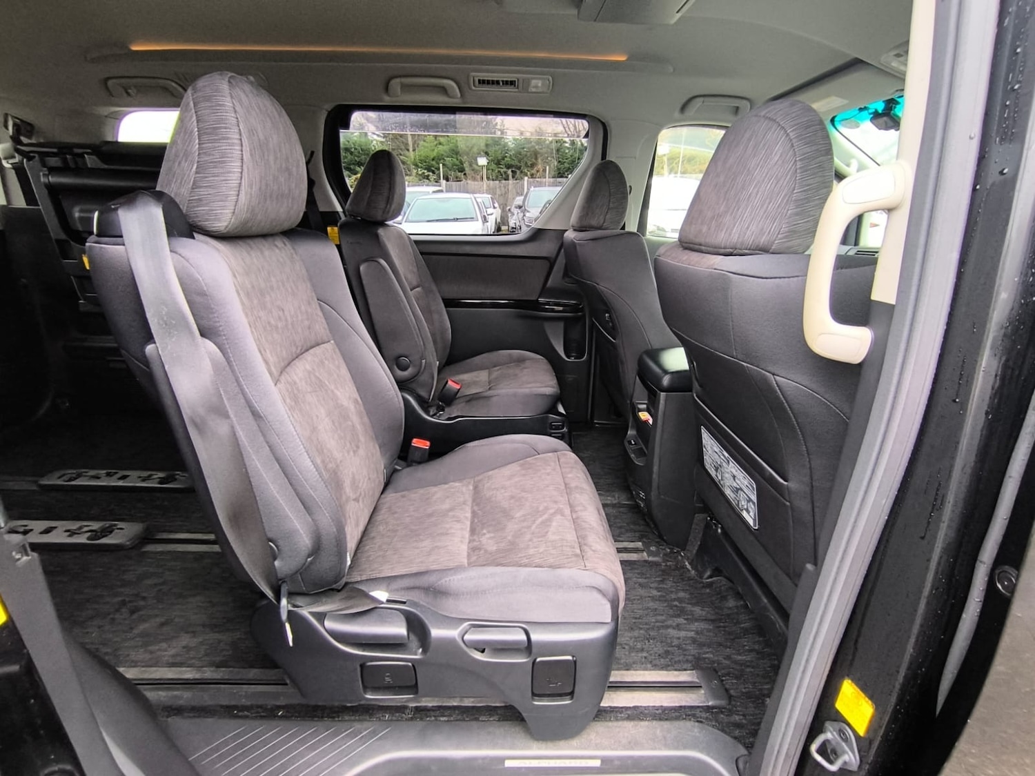 Used Toyota Alphard 2014 for sale - 77003286: Photo 11